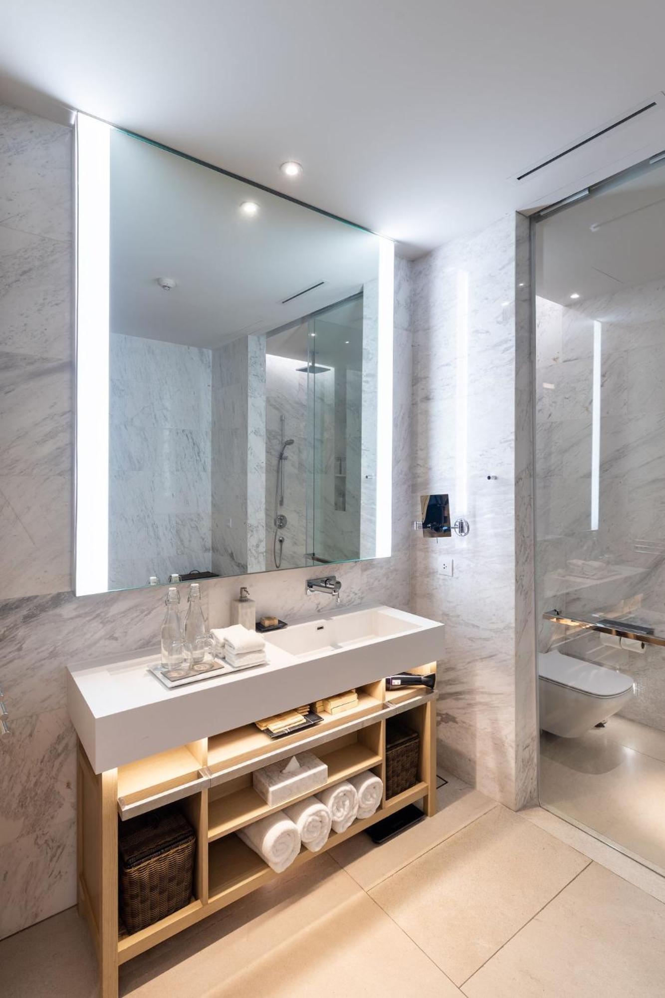 Twinpalms Montazure Phuket Hotell Exteriör bild